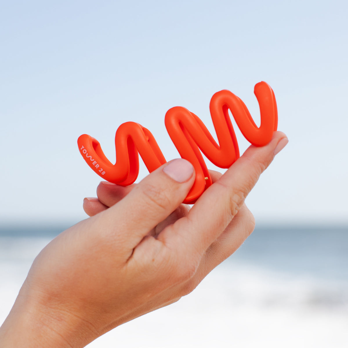 The ‘W’ Claw Clip M1